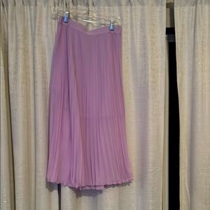 Elegant Lavender Pleated Skirt